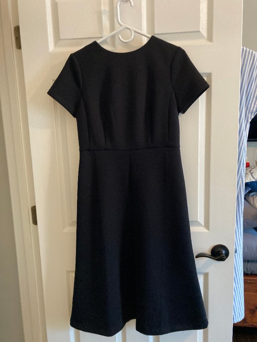 Ann Taylor The Midi Flare Dress in Double Knit Black Size 6 - Picture 4 of 10